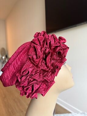 Women’s Ruffled Satin Bonnet - Magenta